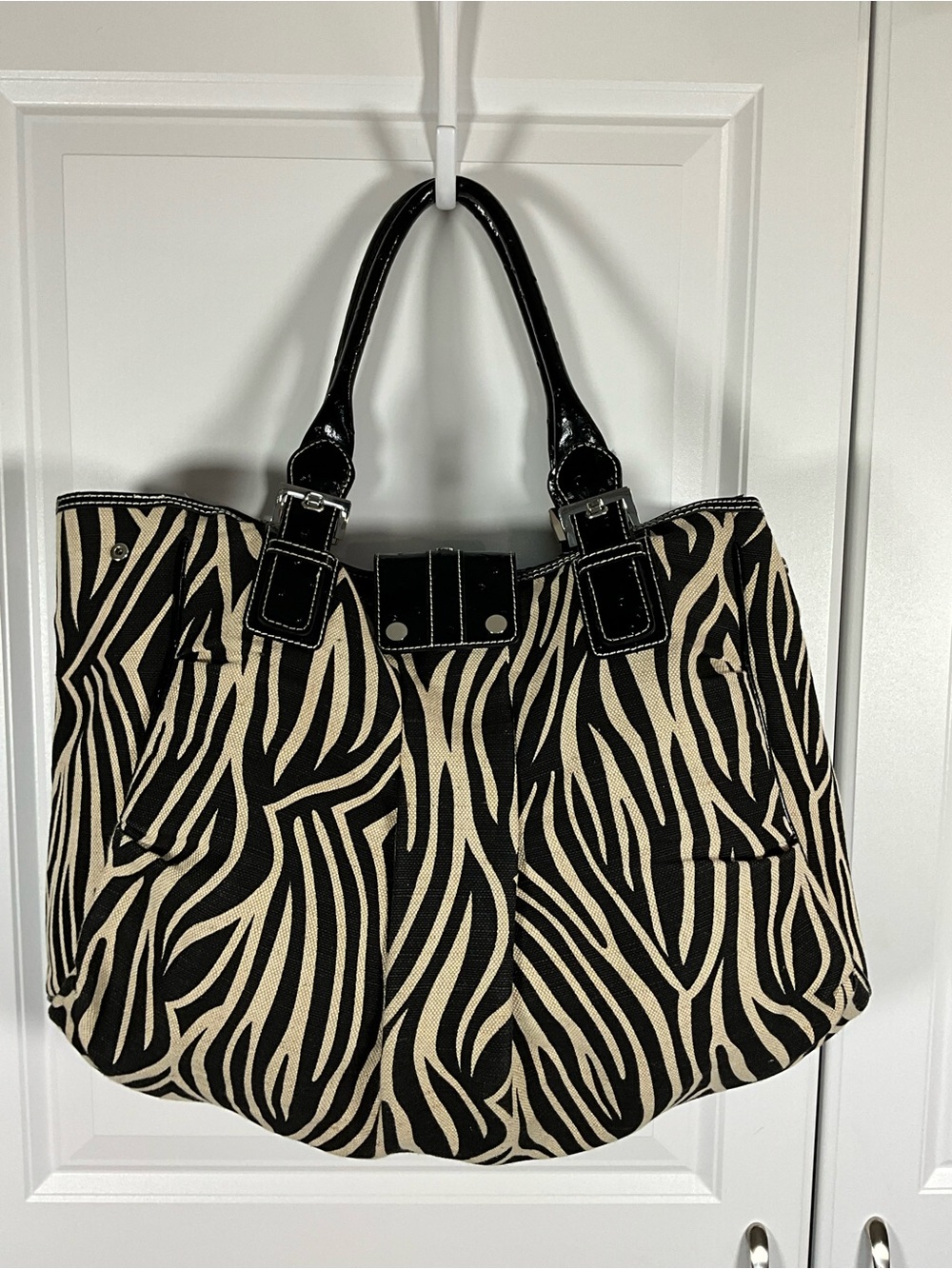 Guess Zebra Print Canvas Tote Bag Black Cream with Patent Trim - Picture 5 of 11